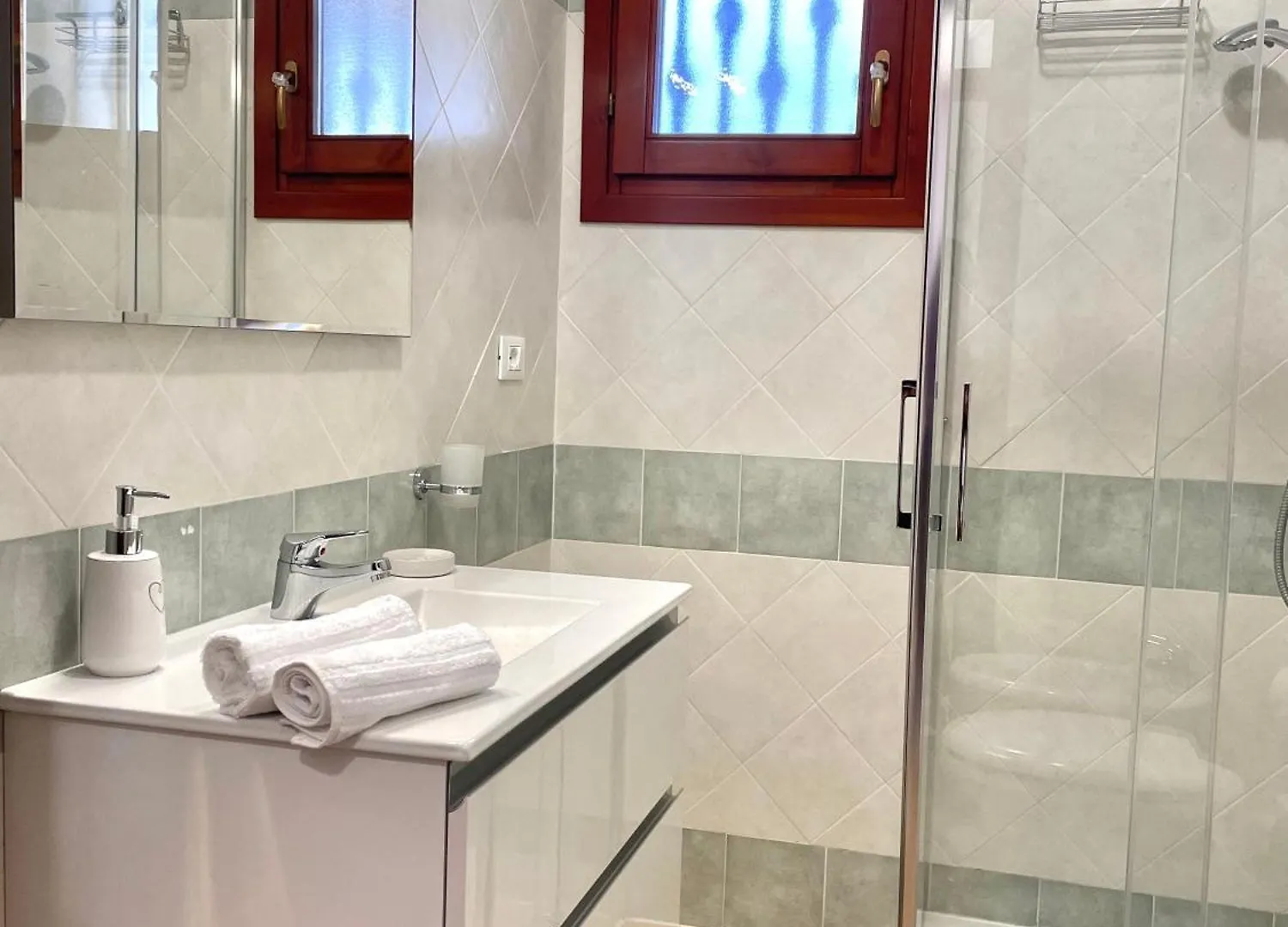 Casa Giulia - Holiday Home Olbia 0*,  Italy