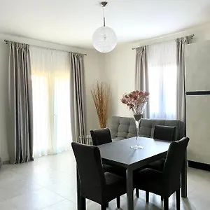  Apartment L'isola Felice